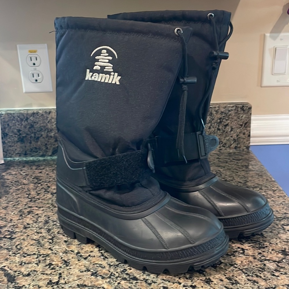 Kamik Snow Boots Weatherproof Waterproof Men’s 7 Like new